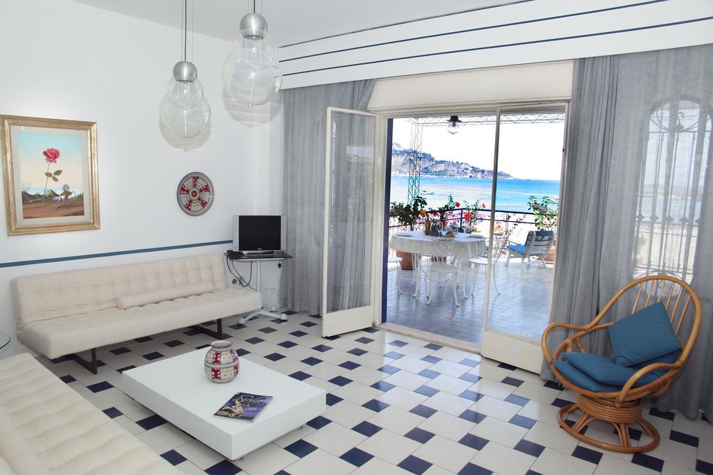 Apartament Casa D'A..Mare Giardini-Naxos Zewnętrze zdjęcie